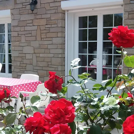 - La Marée Hôtes Bed and breakfast 3*