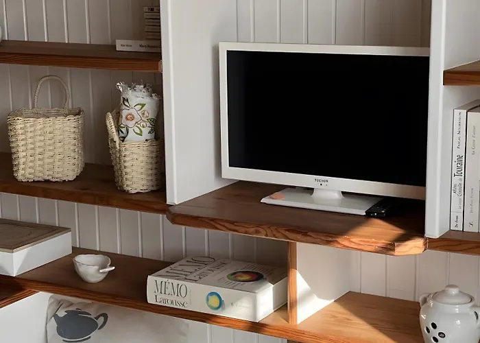 - La Marée Hôtes Bed and breakfast 3*